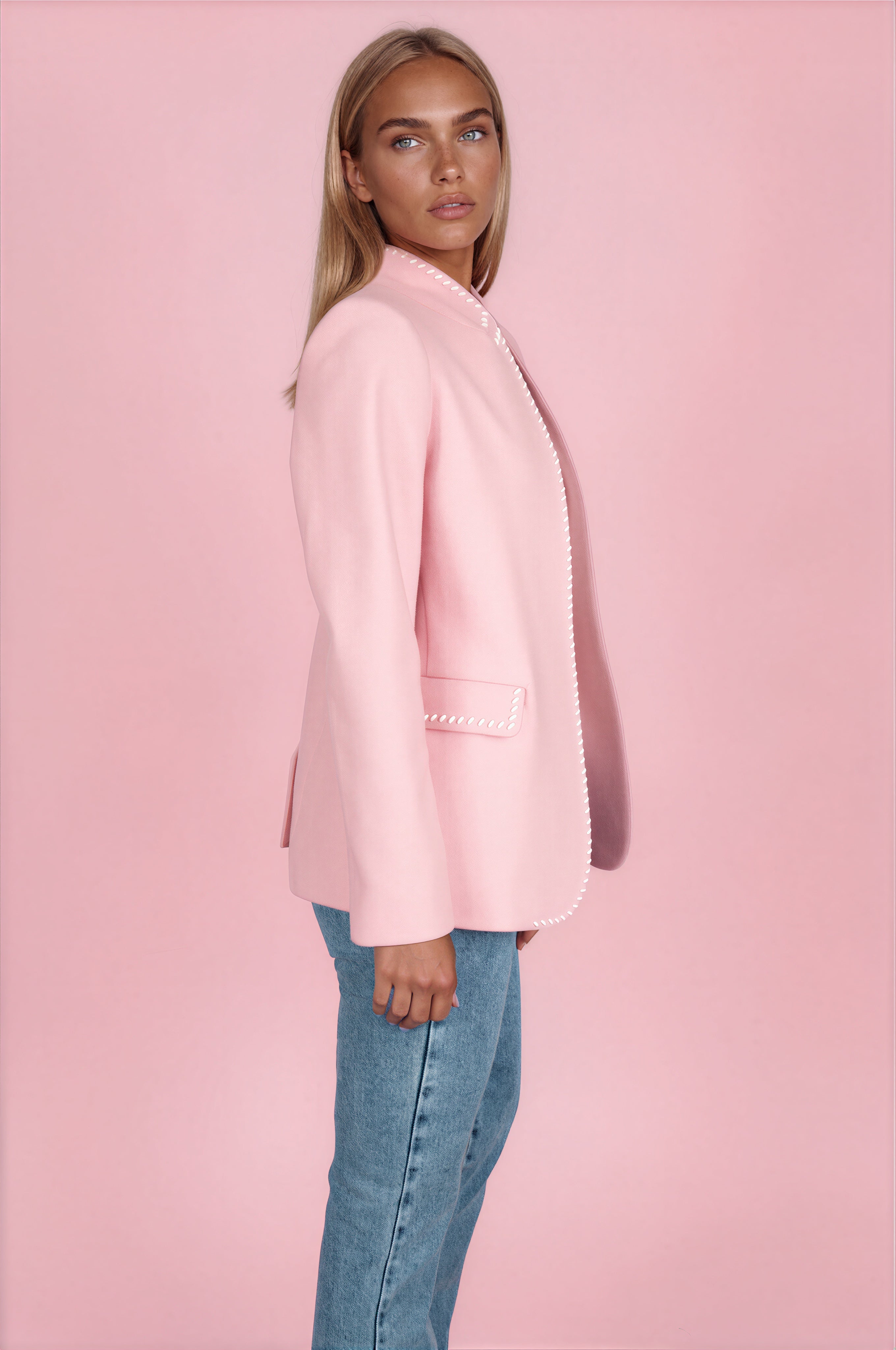 Amelie Blazer